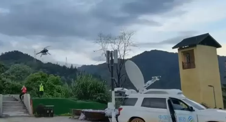 ¡Reparación urgente de las comunicaciones en la zona de desastre con apoyo de emergencia! Helicópteros no tripulados de emergencia están en tierra en Shaoguan.