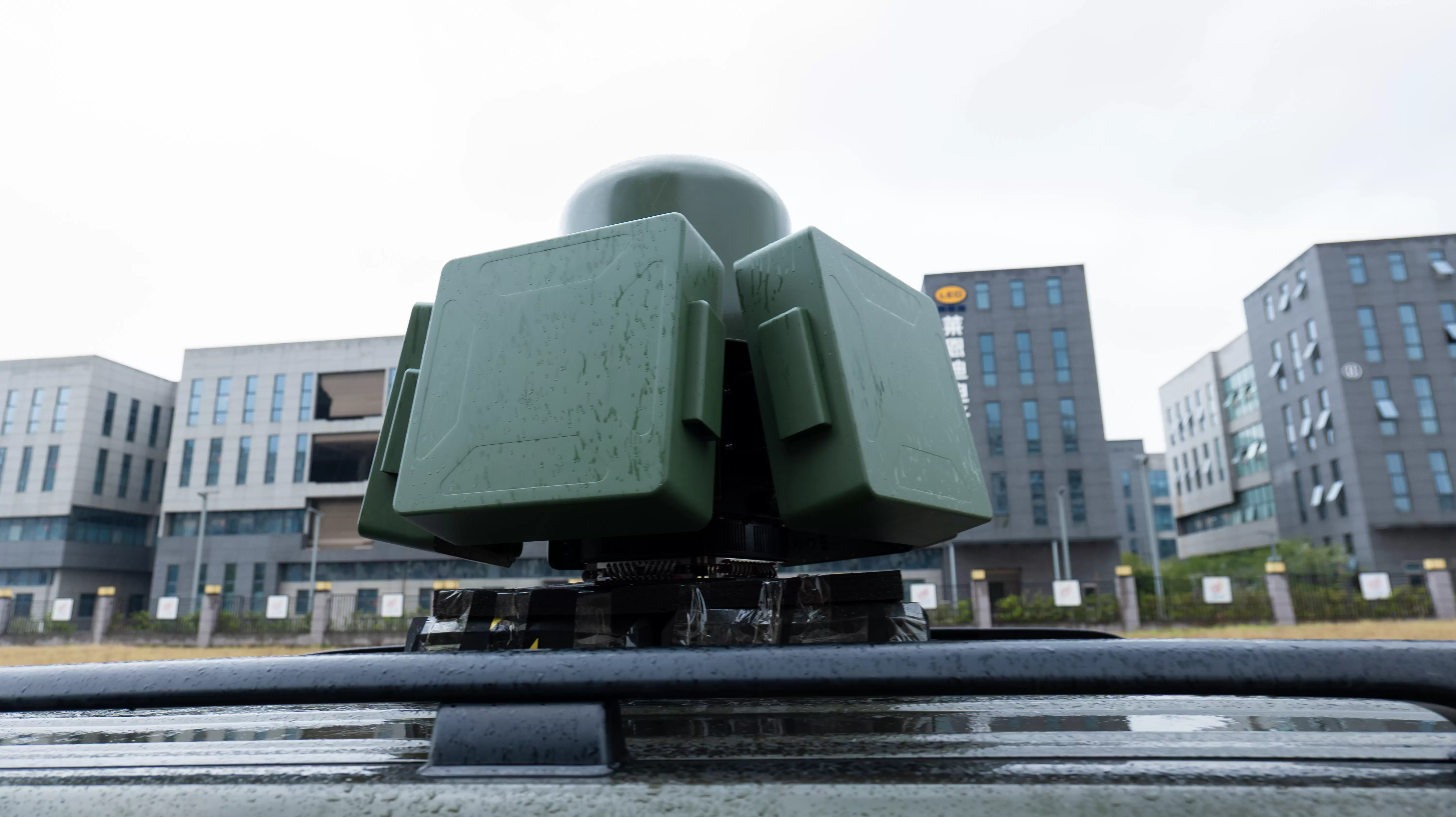 Equipo de detección e interferencia de drones montado en vehículo DR100-AB